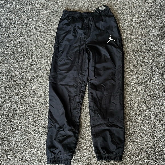 Boys black Jordan wind pants. Size Large. - Picture 1 of 3